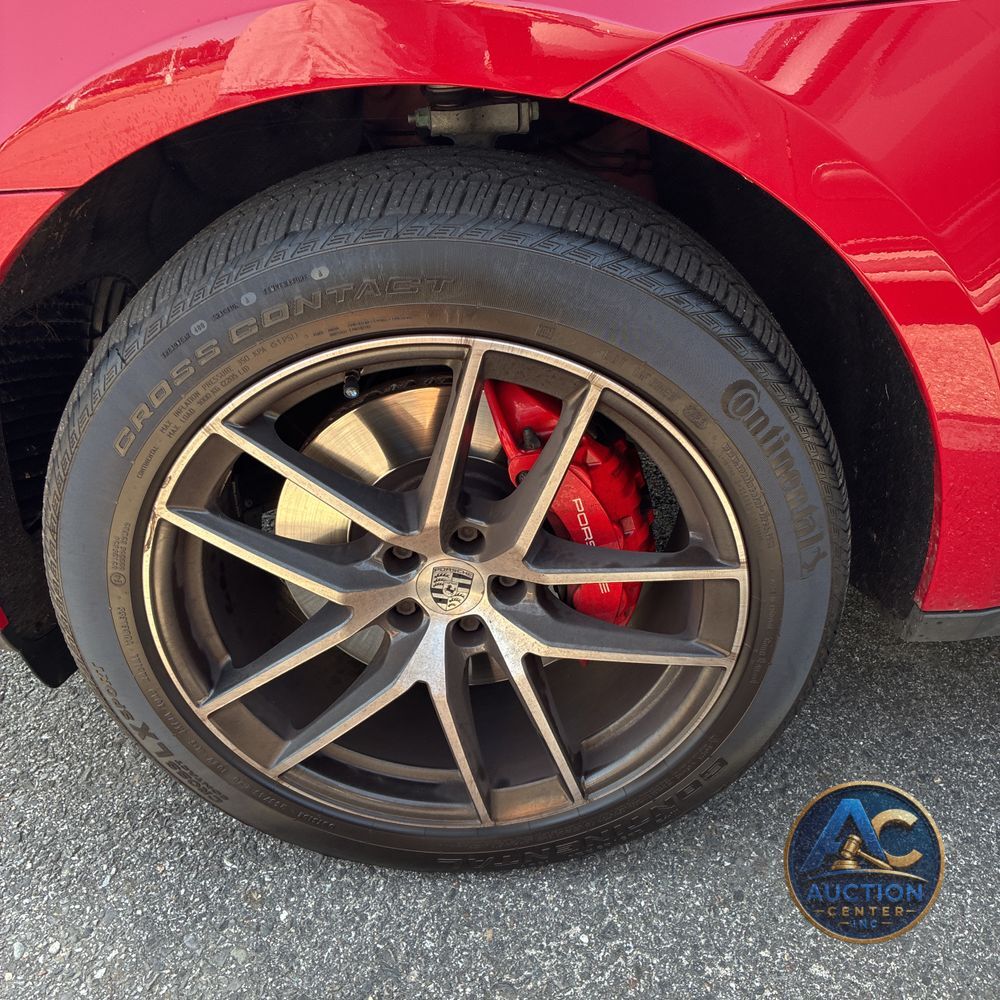 2022 Porsche Macan S