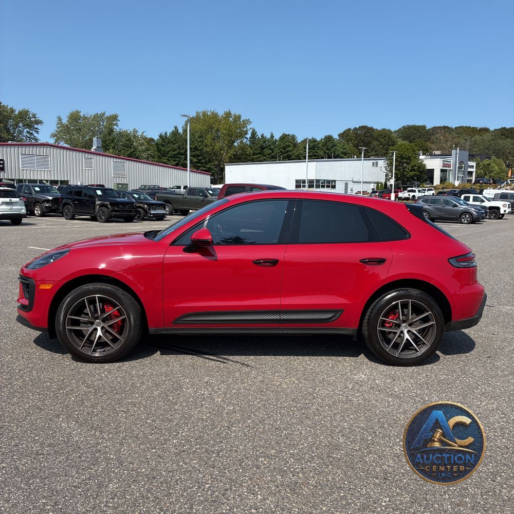 2022 Porsche Macan S