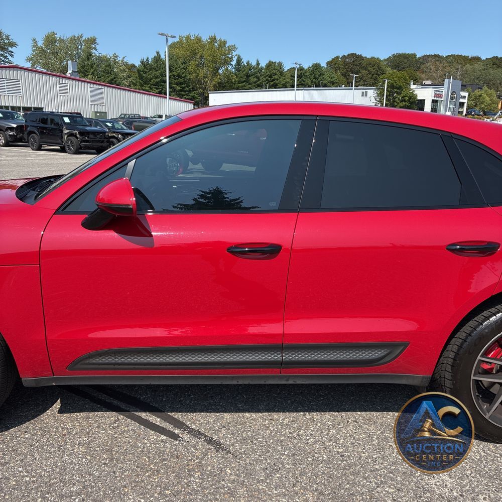 2022 Porsche Macan S
