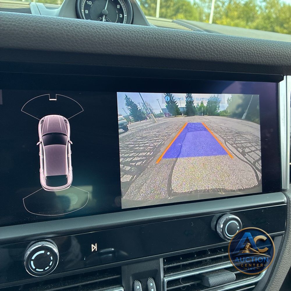2022 Porsche Macan S