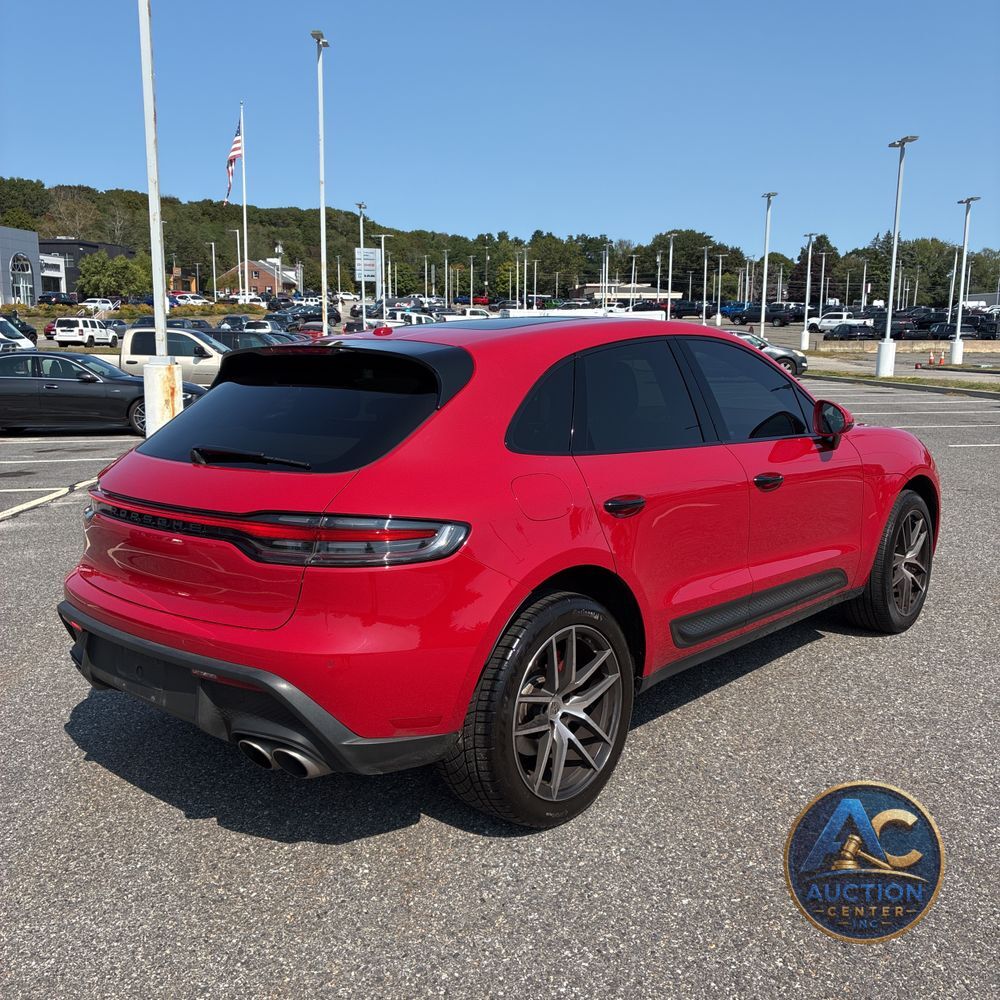 2022 Porsche Macan S