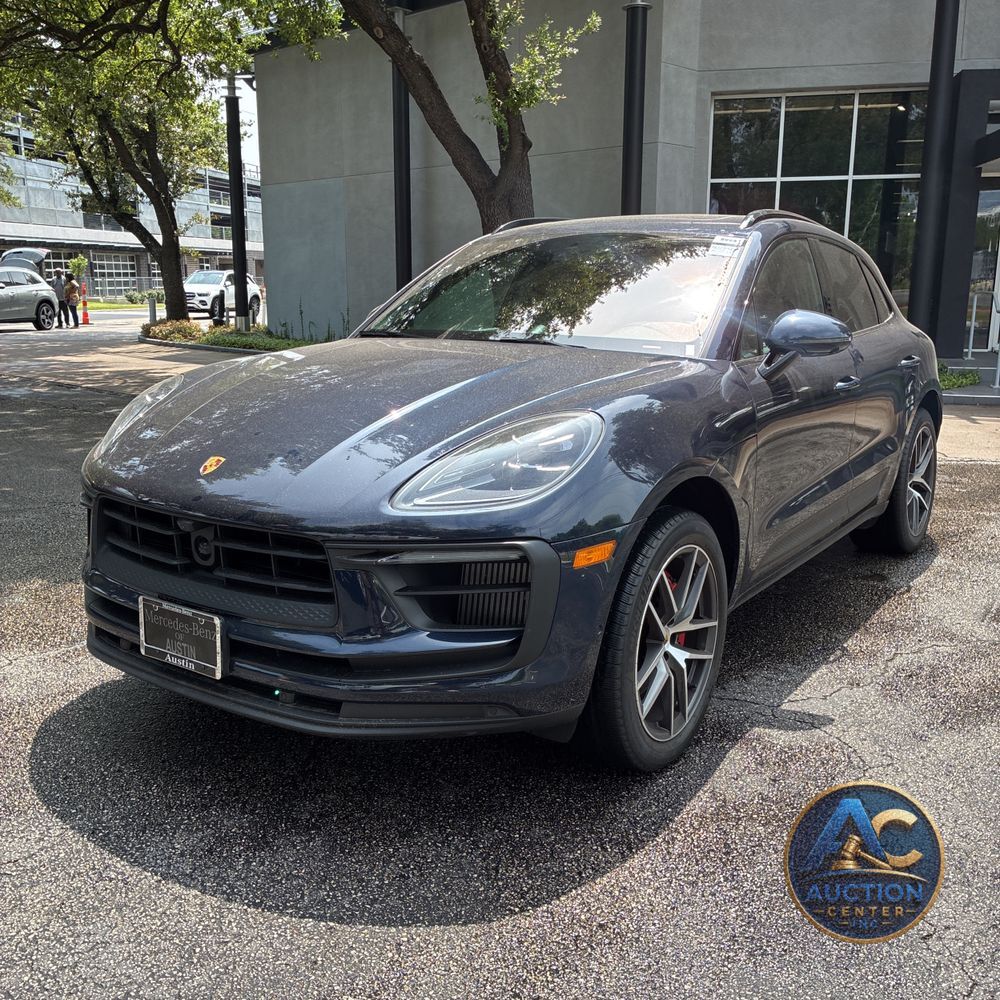 2022 Porsche Macan S