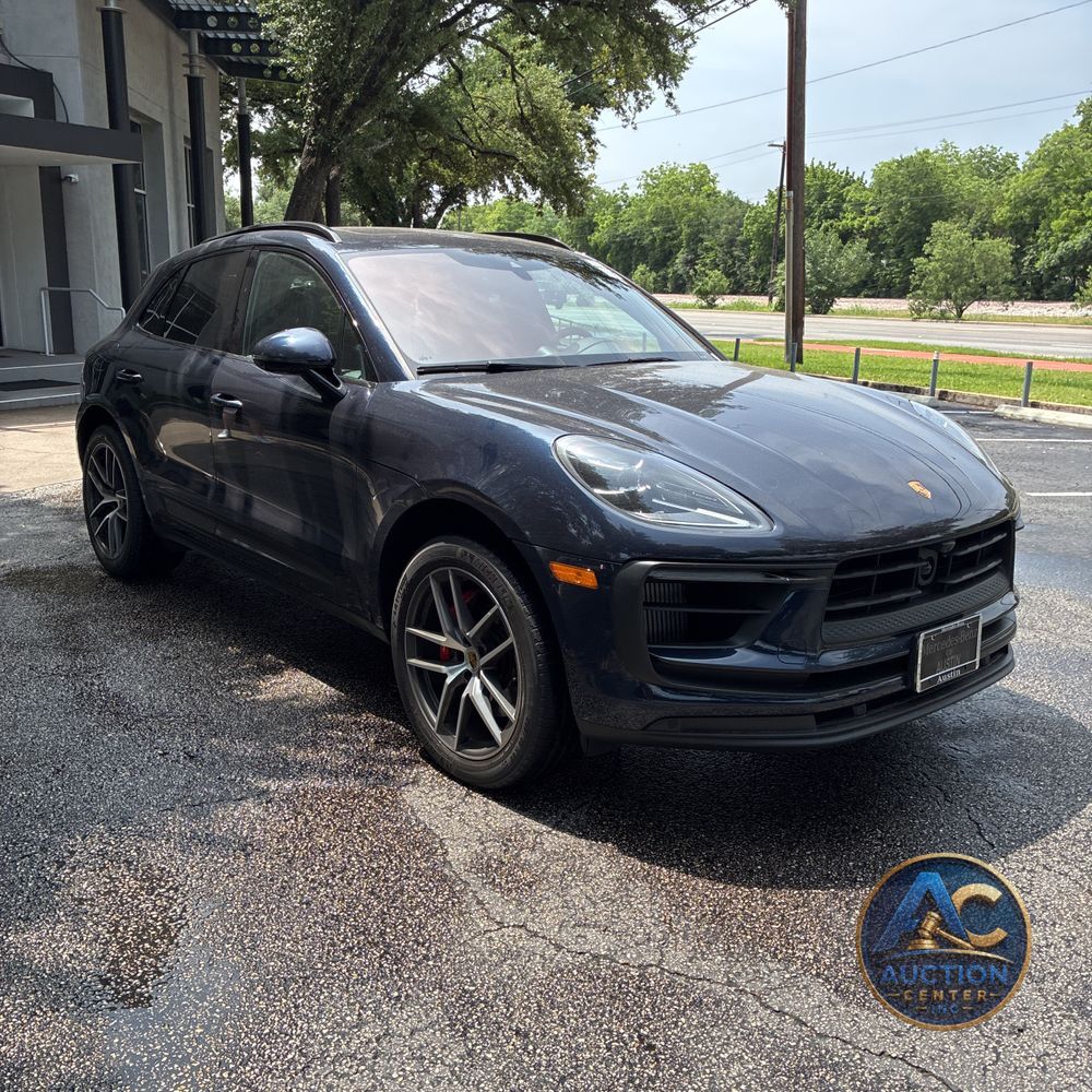 2022 Porsche Macan S