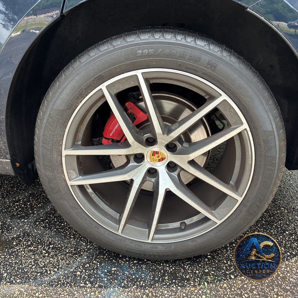 2022 Porsche Macan S