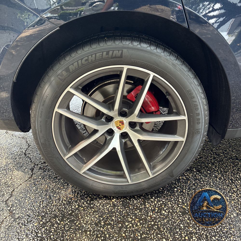 2022 Porsche Macan S