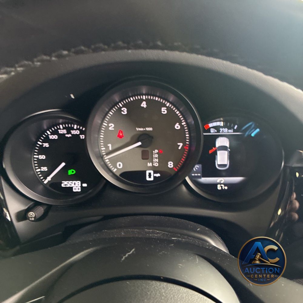 2022 Porsche Macan S