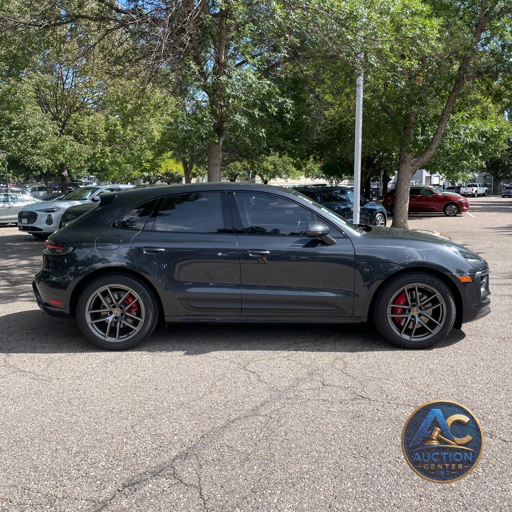 2022 Porsche Macan S