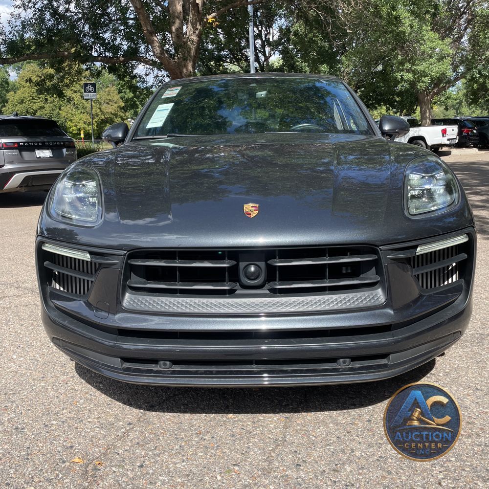 2022 Porsche Macan S