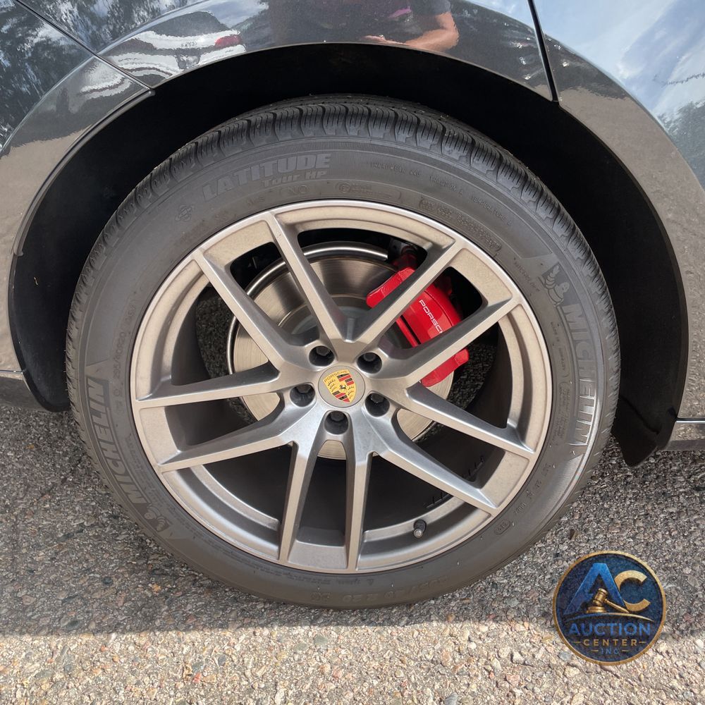 2022 Porsche Macan S