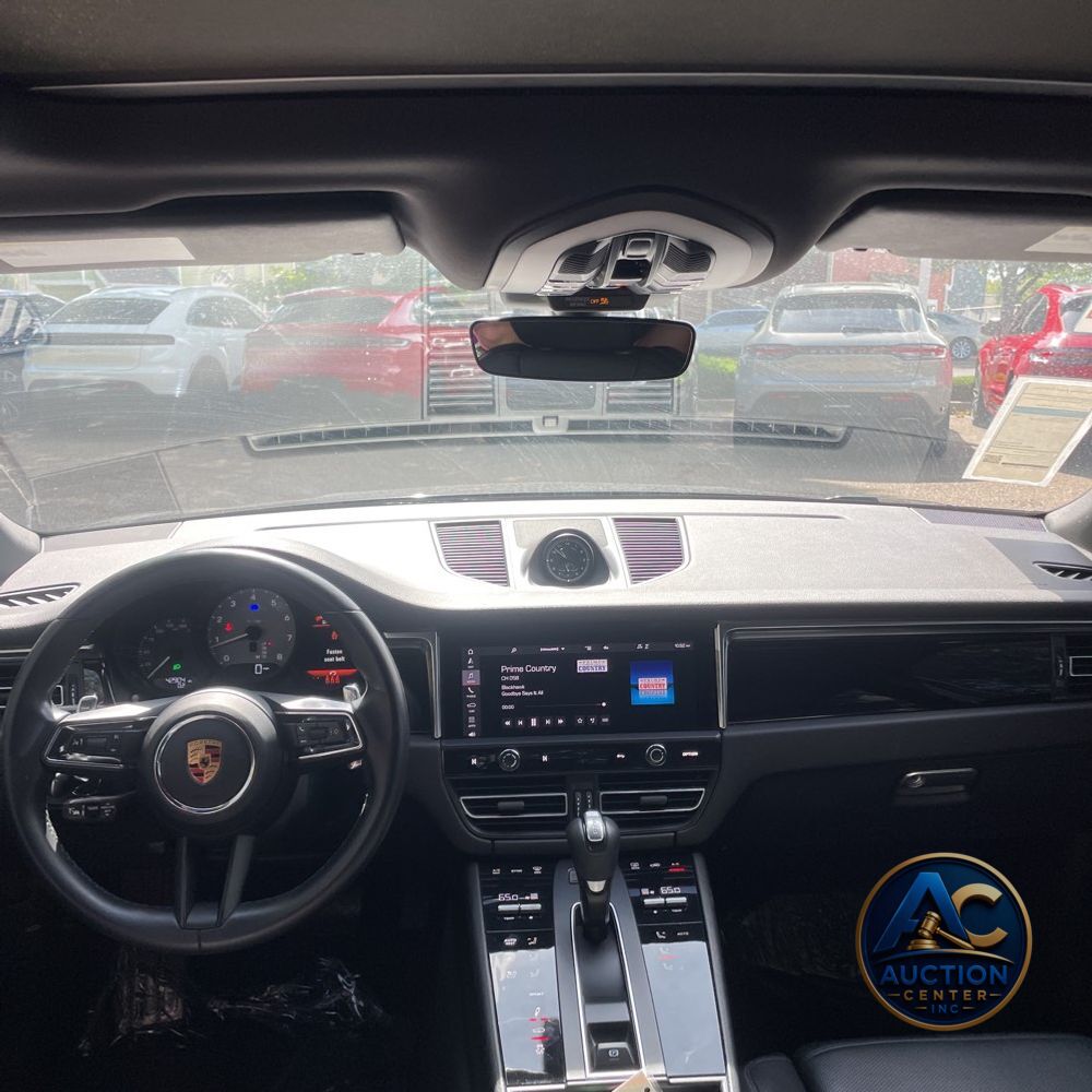 2022 Porsche Macan S