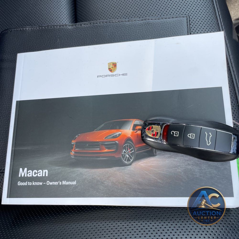 2022 Porsche Macan S