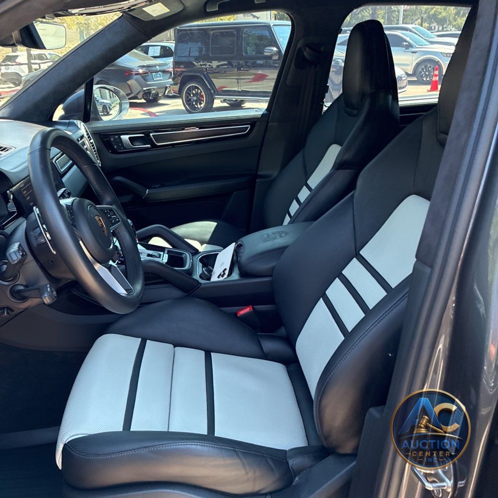 2023 Porsche Cayenne GTS