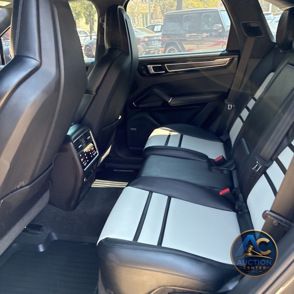 2023 Porsche Cayenne GTS