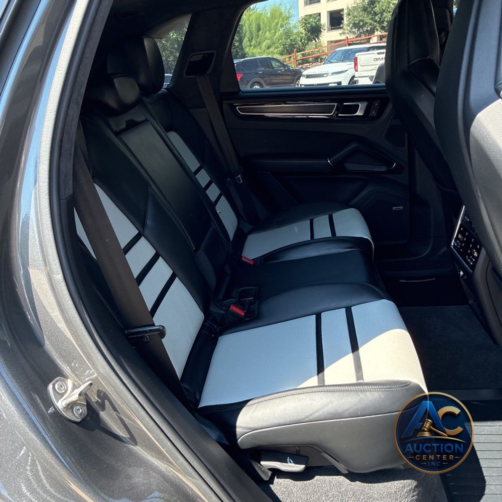 2023 Porsche Cayenne GTS