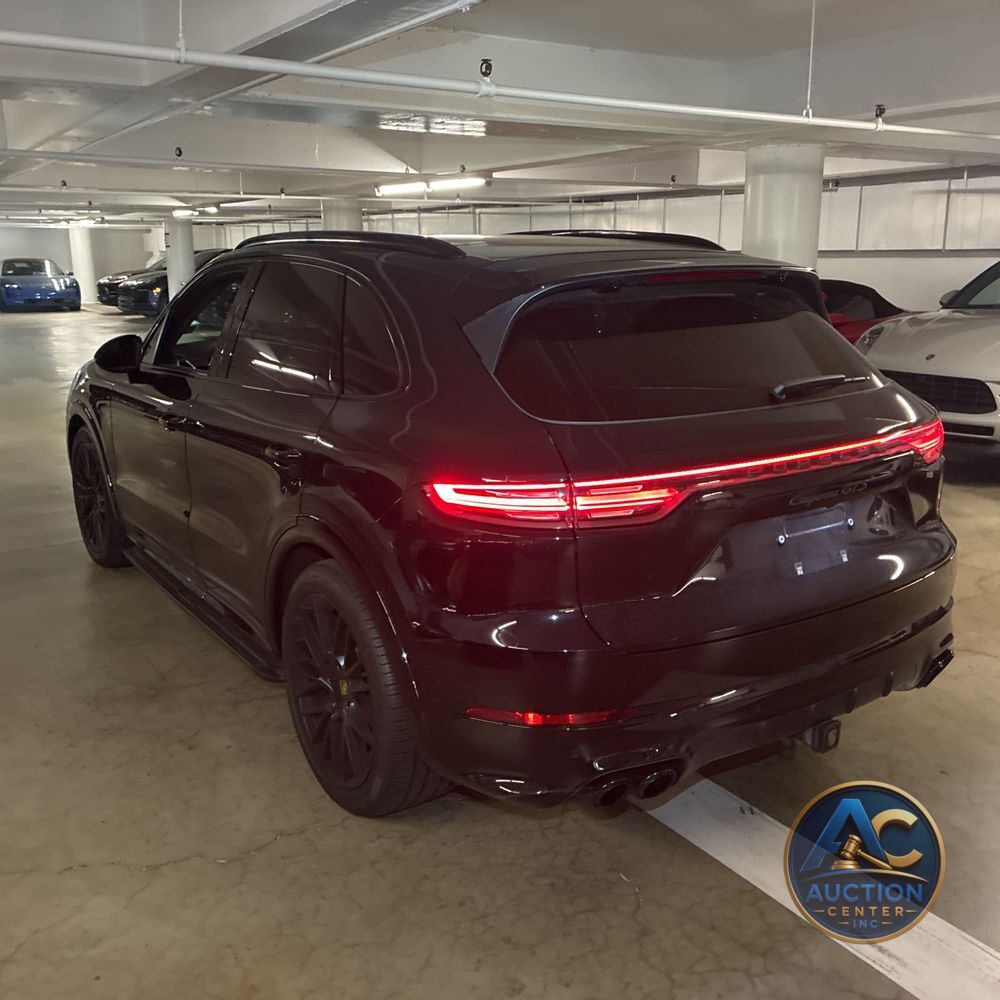 2022 Porsche Cayenne GTS