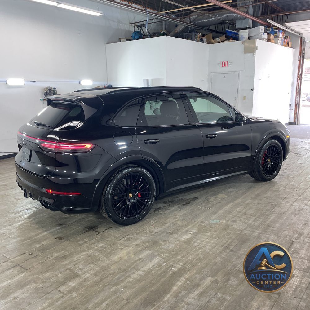2023 Porsche Cayenne GTS