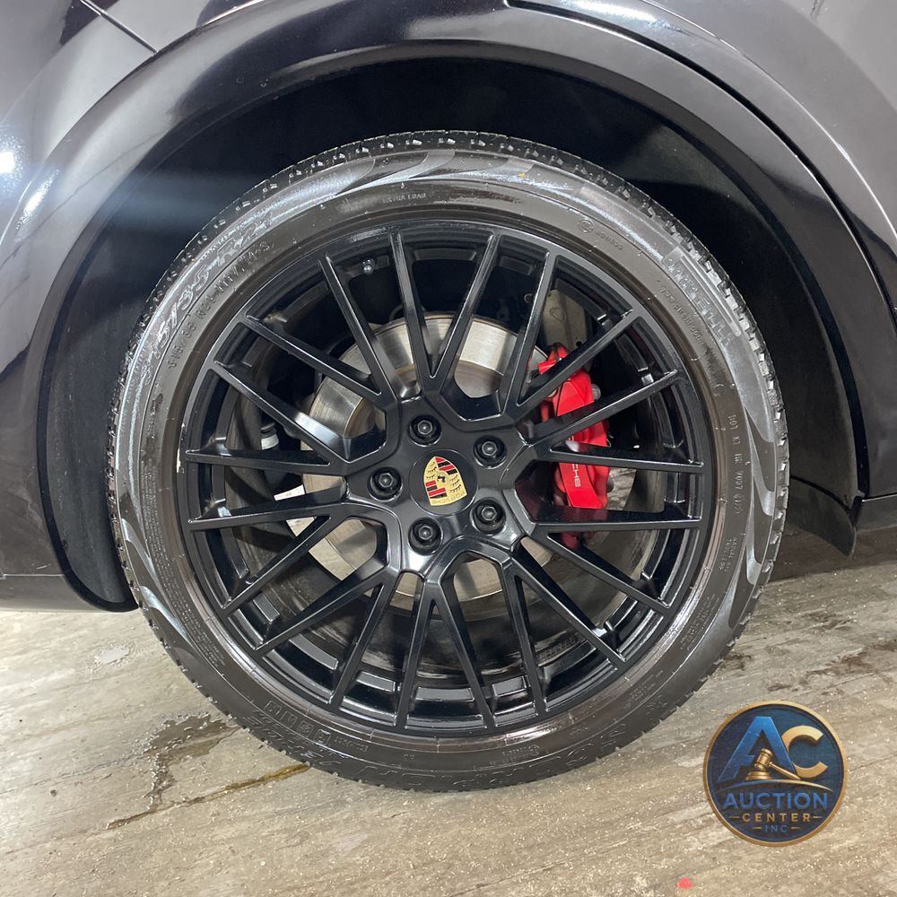 2023 Porsche Cayenne GTS