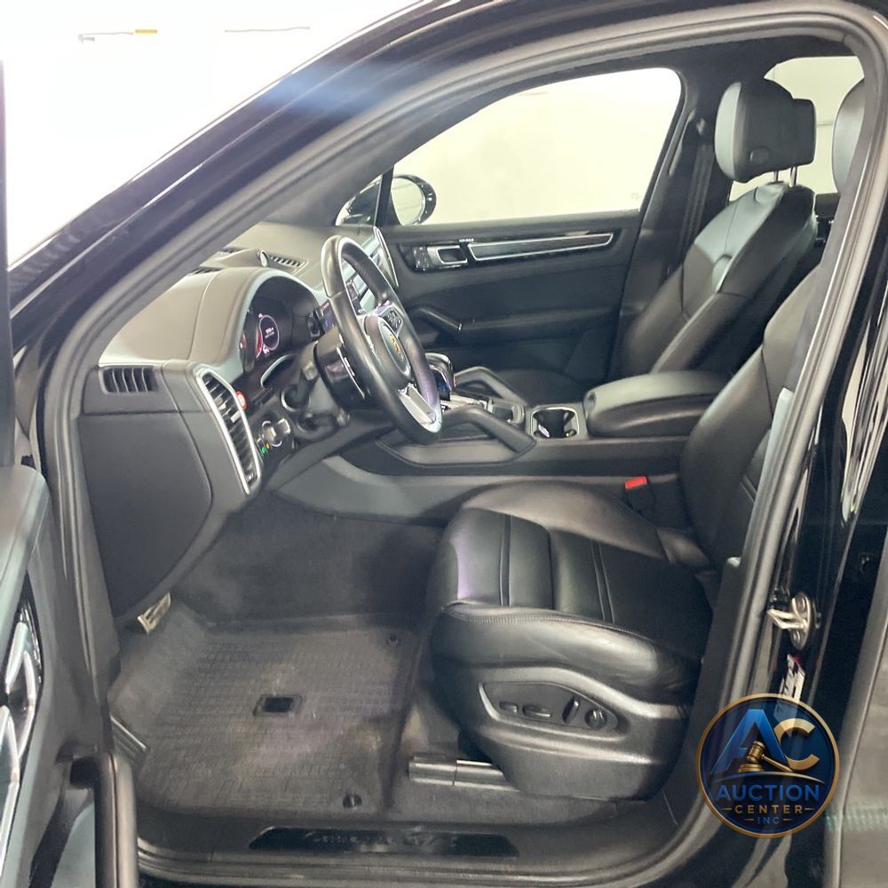 2023 Porsche Cayenne GTS