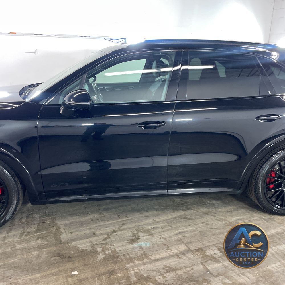 2023 Porsche Cayenne GTS