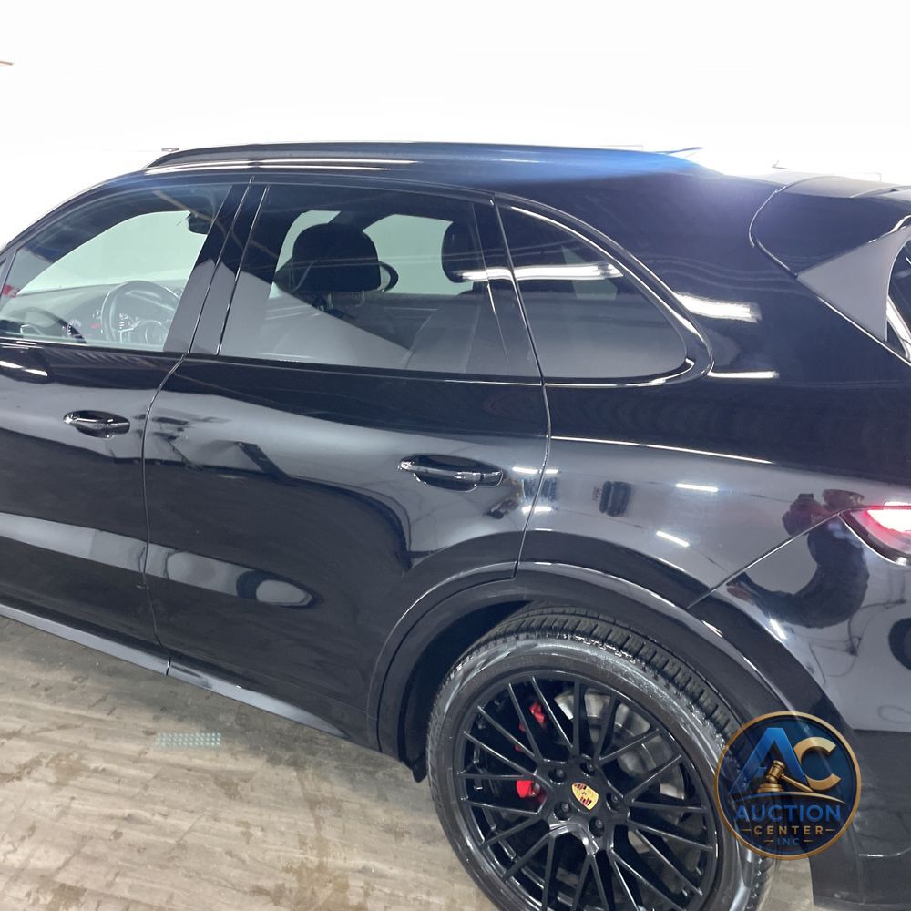 2023 Porsche Cayenne GTS
