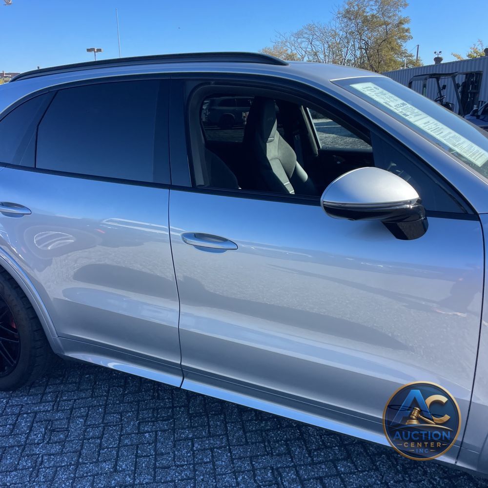 2025 Porsche Cayenne GTS