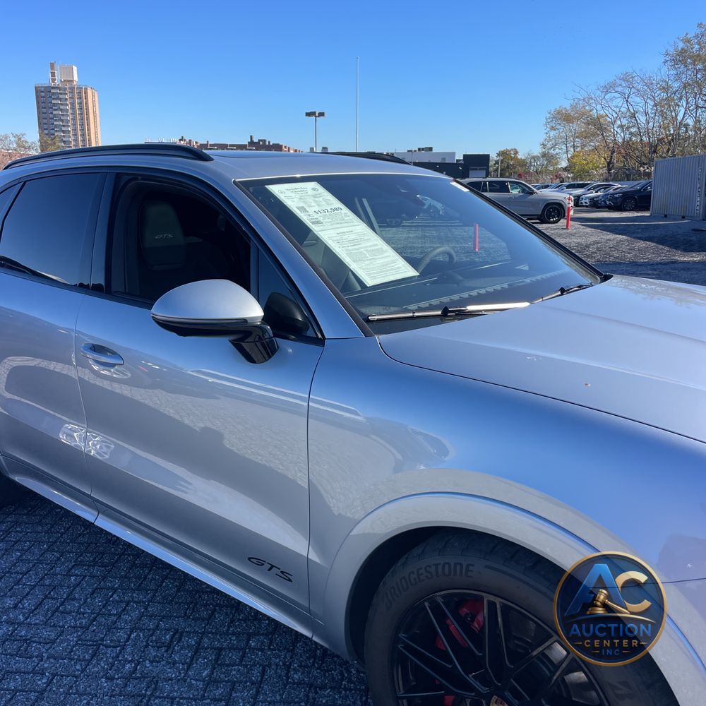 2025 Porsche Cayenne GTS