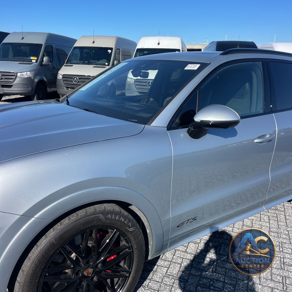 2025 Porsche Cayenne GTS