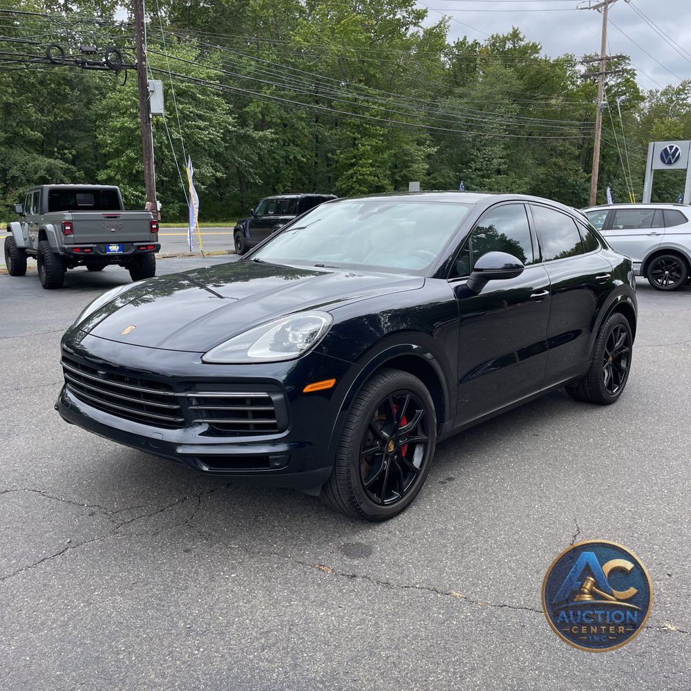 2023 Porsche Cayenne Platinum Edition