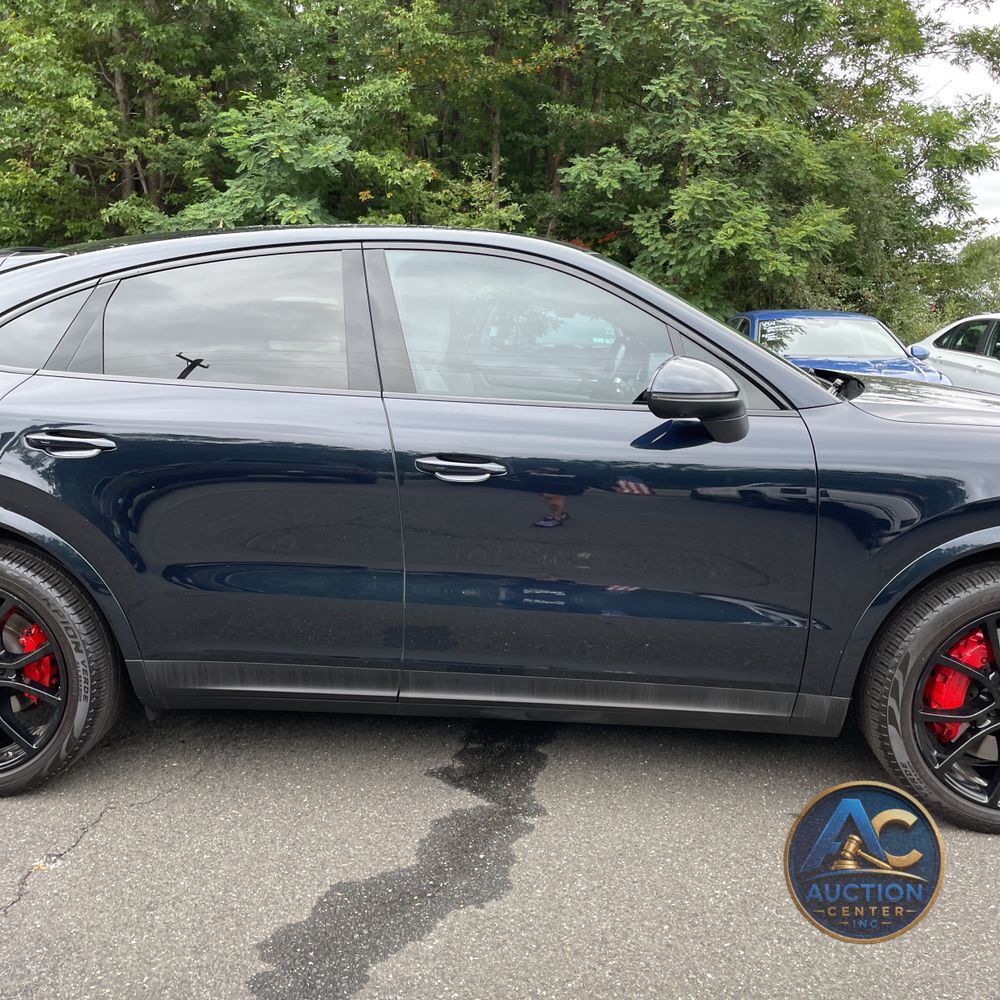 2023 Porsche Cayenne Platinum Edition