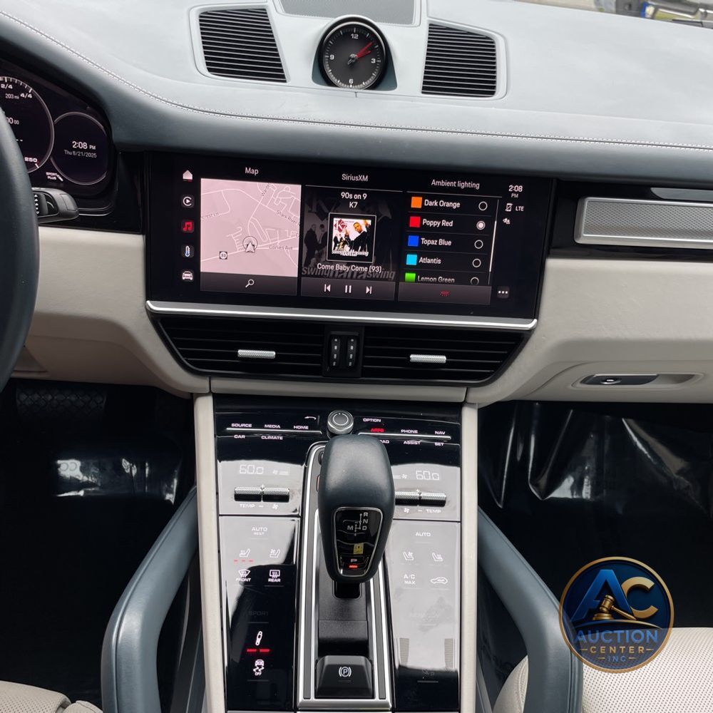 2023 Porsche Cayenne Platinum Edition