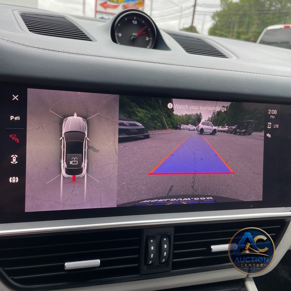 2023 Porsche Cayenne Platinum Edition