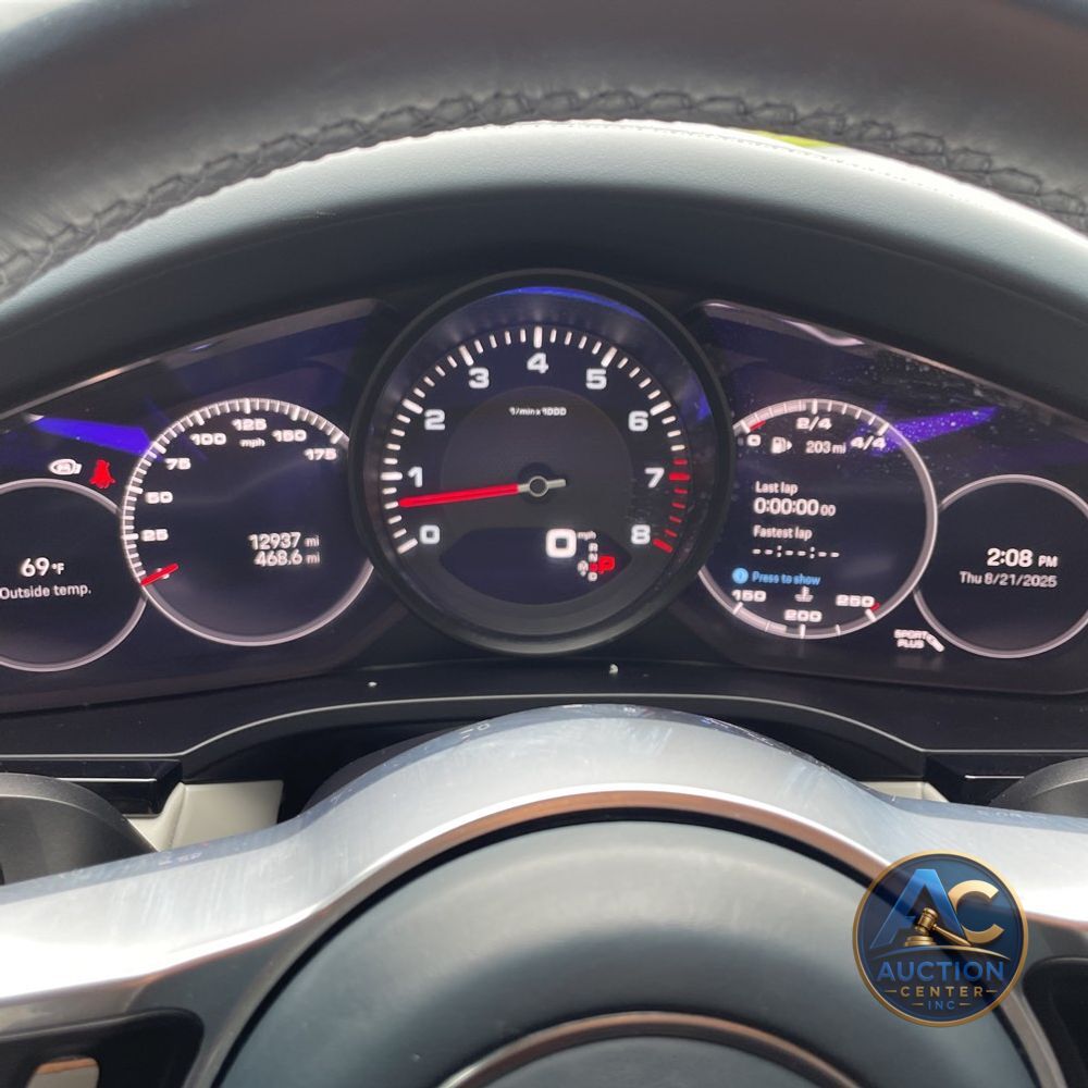 2023 Porsche Cayenne Platinum Edition