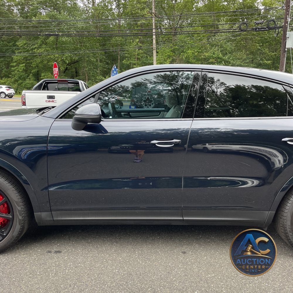 2023 Porsche Cayenne Platinum Edition