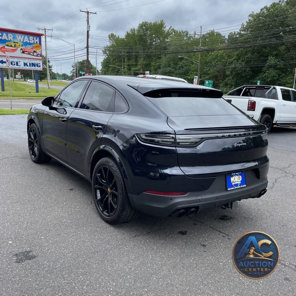 2023 Porsche Cayenne Platinum Edition