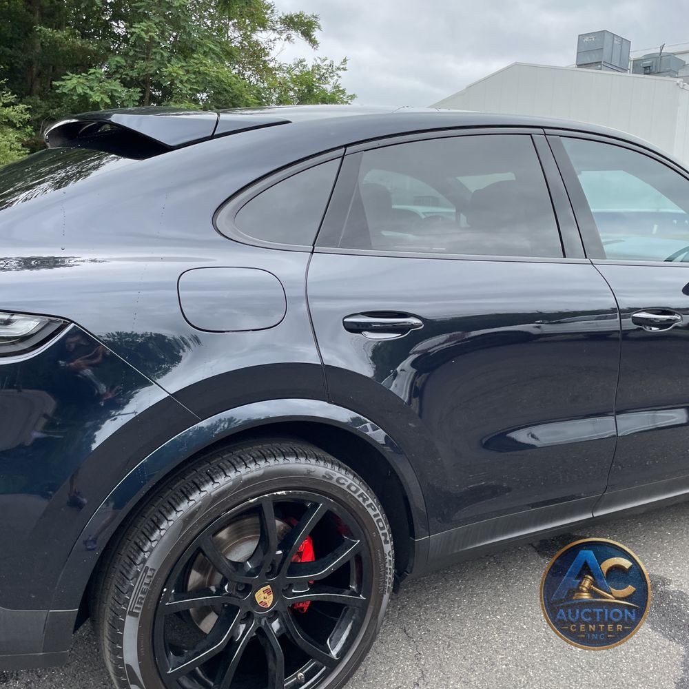 2023 Porsche Cayenne Platinum Edition