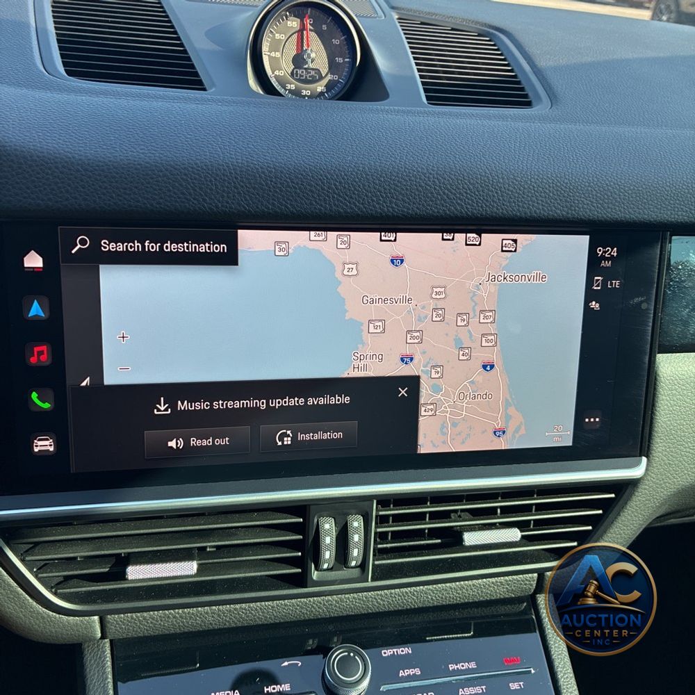 2022 Porsche Cayenne Coupe