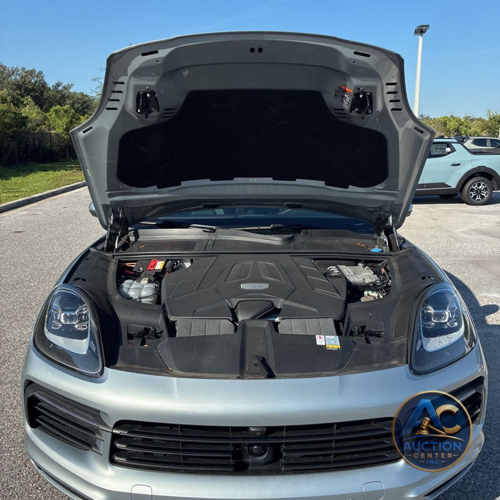 2022 Porsche Cayenne Coupe