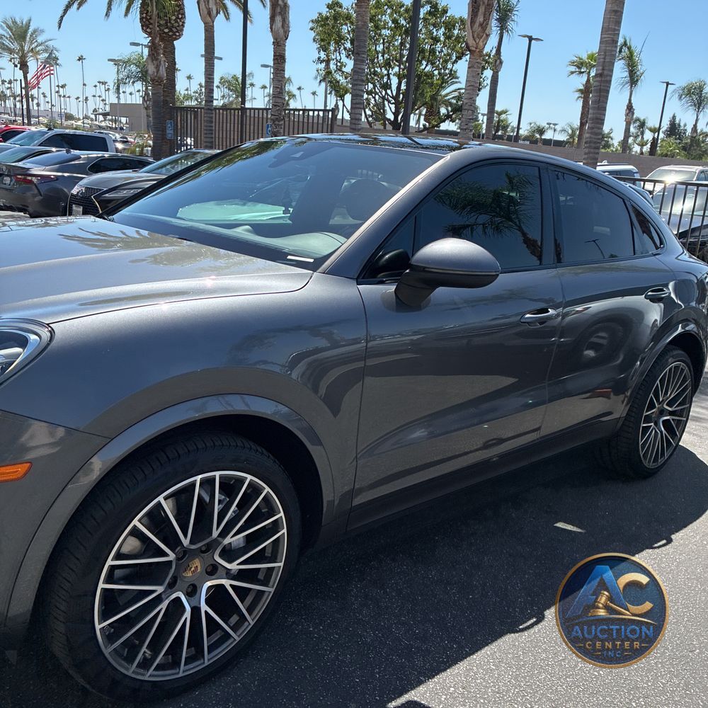 2022 Porsche Cayenne Base