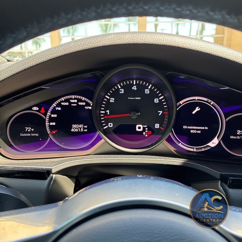 2022 Porsche Cayenne Base