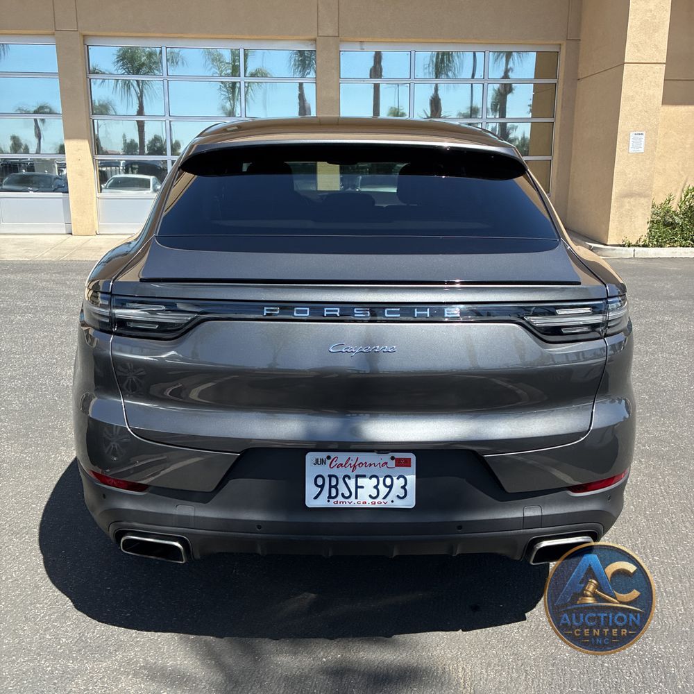 2022 Porsche Cayenne Base
