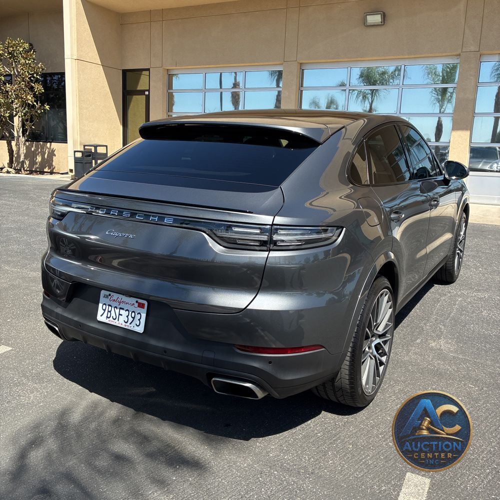 2022 Porsche Cayenne Base