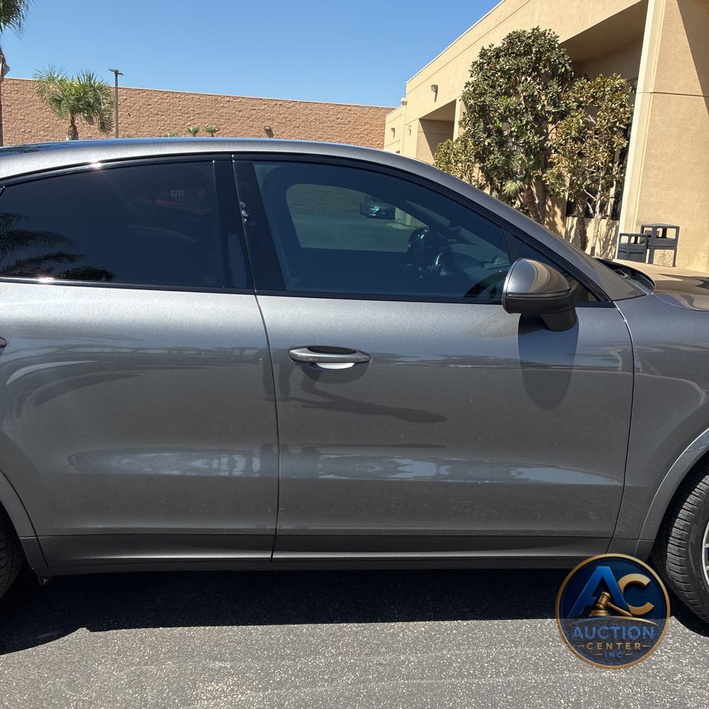 2022 Porsche Cayenne Base