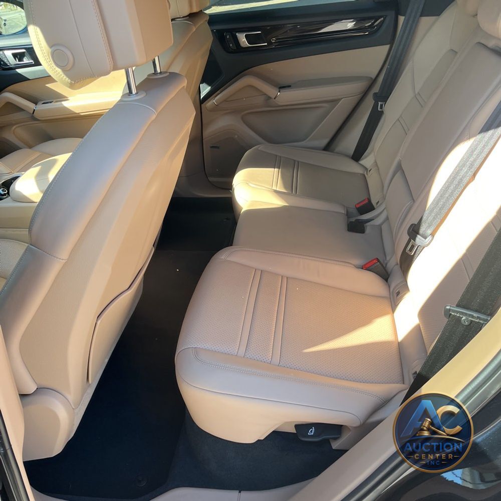 2022 Porsche Cayenne Coupe