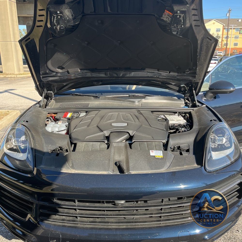 2022 Porsche Cayenne Coupe