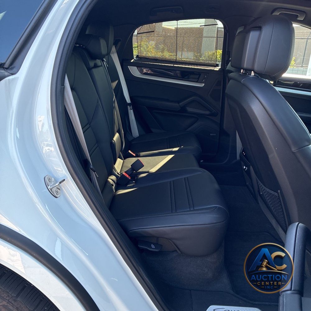 2024 Porsche Cayenne Coupe