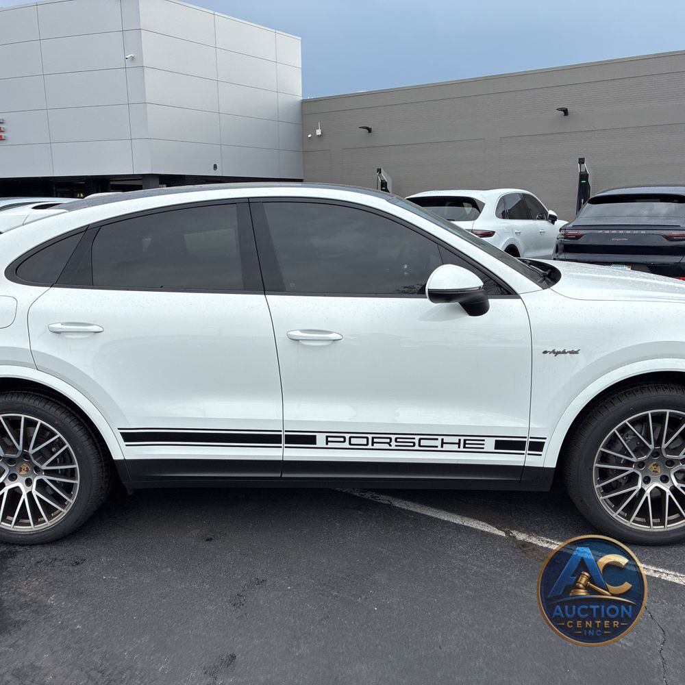 2022 Porsche Cayenne E-Hybrid Coupe Platinum Edition