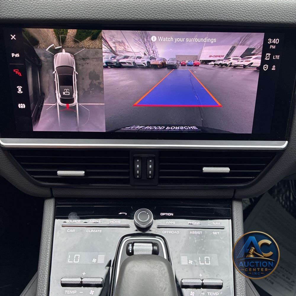 2022 Porsche Cayenne E-Hybrid Coupe Platinum Edition