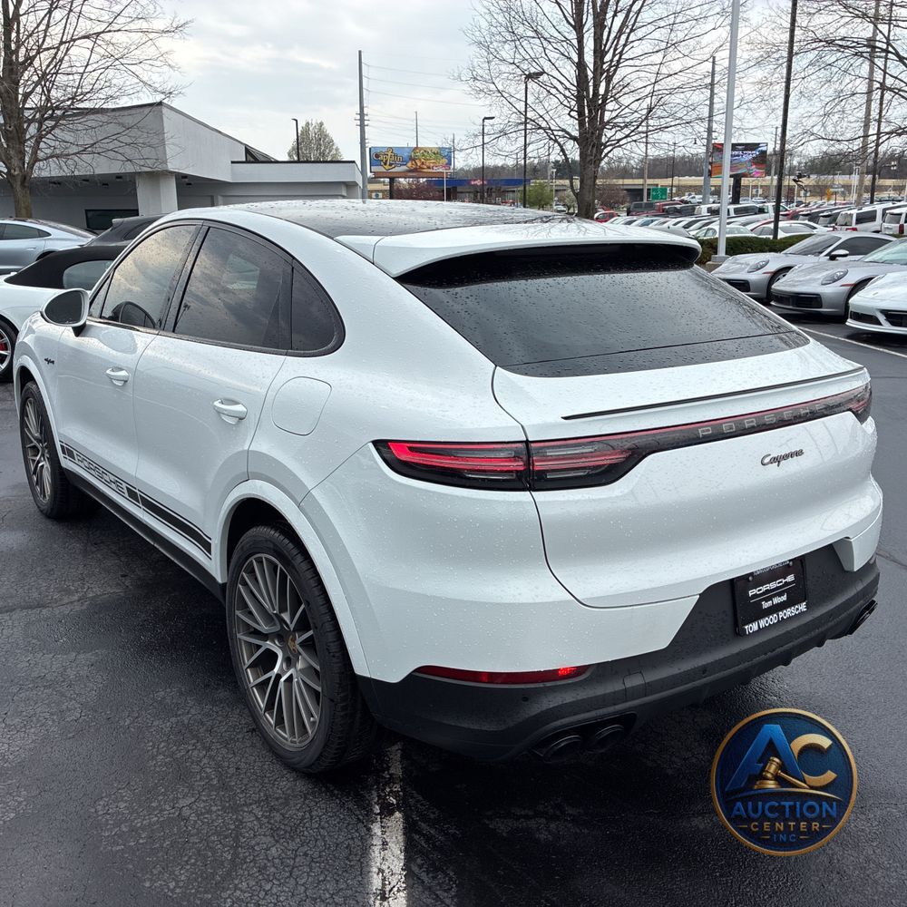 2022 Porsche Cayenne E-Hybrid Coupe Platinum Edition