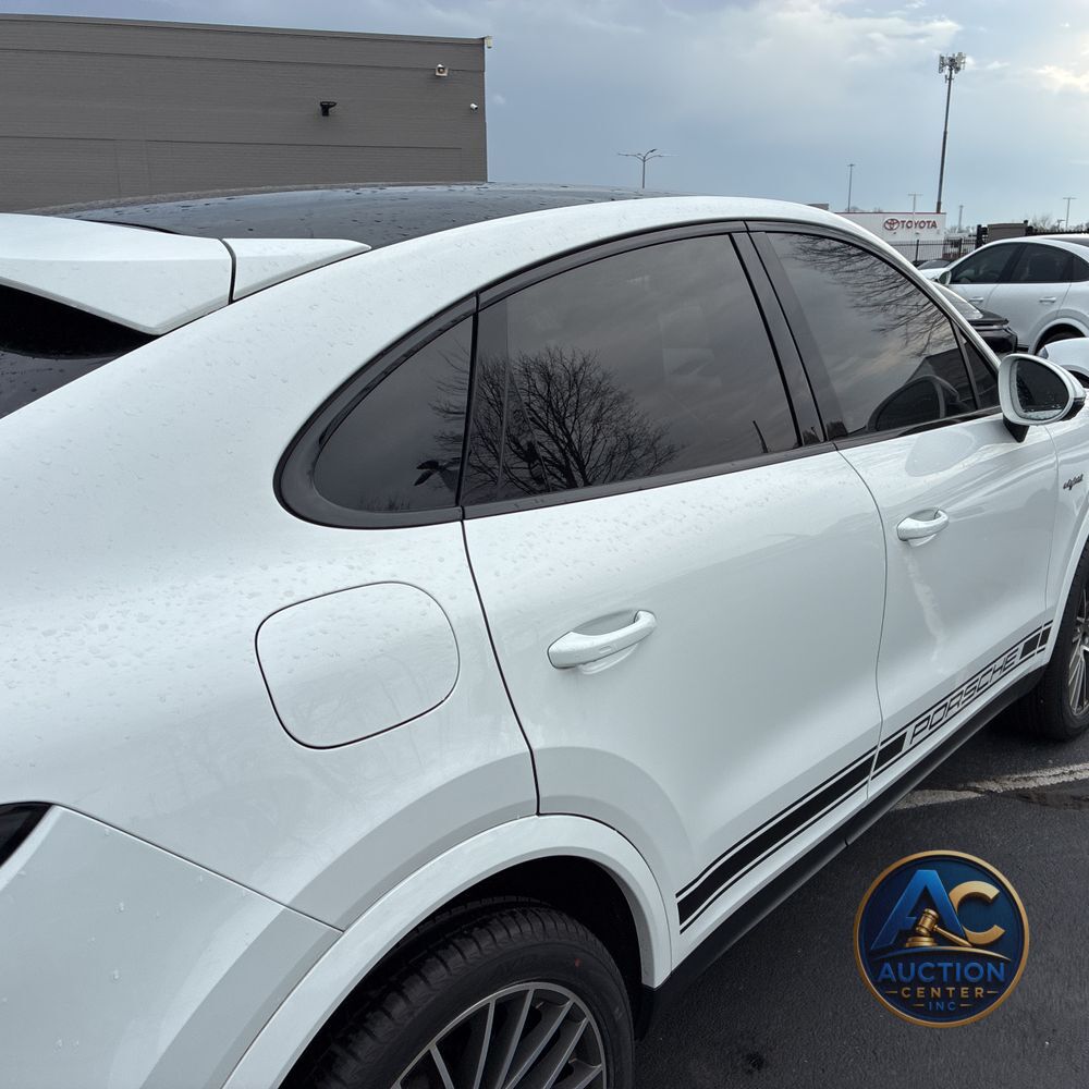 2022 Porsche Cayenne E-Hybrid Coupe Platinum Edition