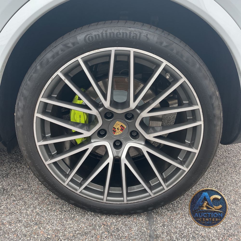2023 Porsche Cayenne E-Hybrid